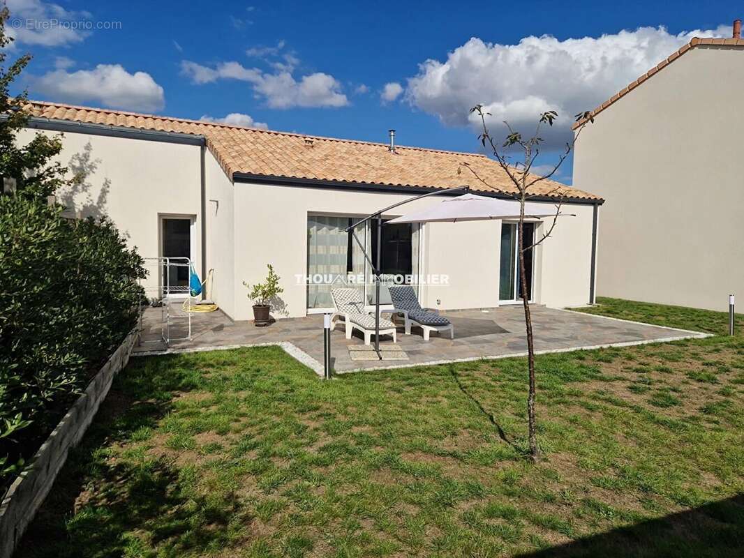 Maison à SAINT-JULIEN-DE-CONCELLES