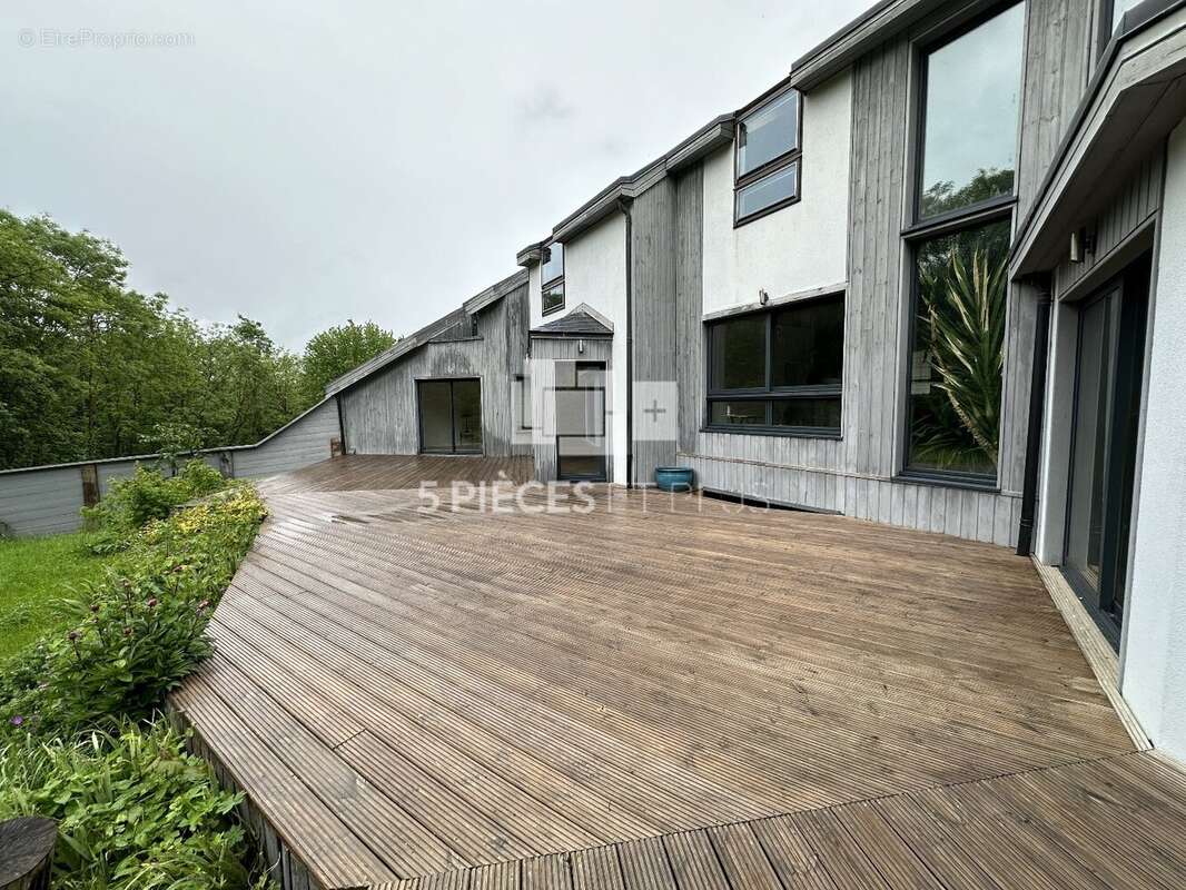 Maison à SAINT-MAUR-DES-FOSSES