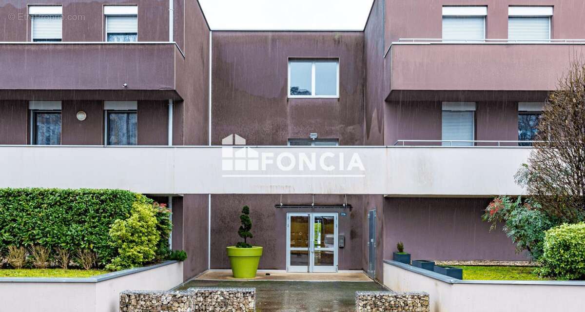 Appartement à RIVES