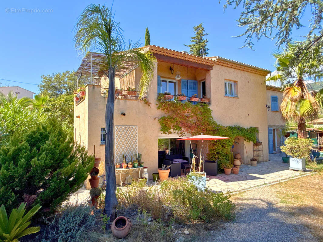 Maison à PEYMEINADE