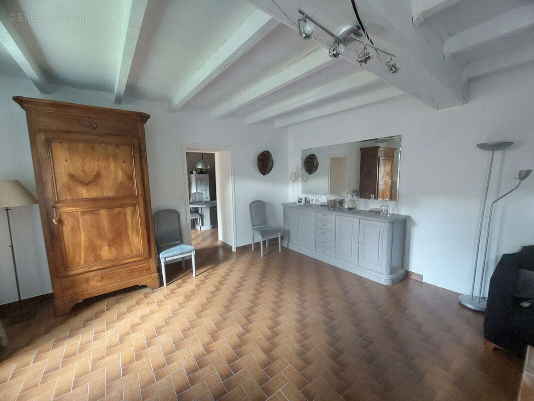 Maison à SEGONZAC