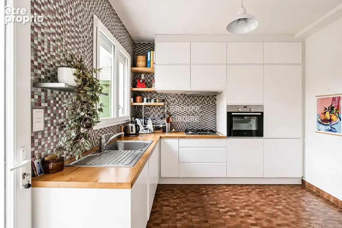 A VENDRE - EXCLUSIVITE GIBOIRE - RENNES Sainte-Thérèse - Métro Jacques Cartier - Maison  d'environ 110m² habitables et 130m² au  - photo 8