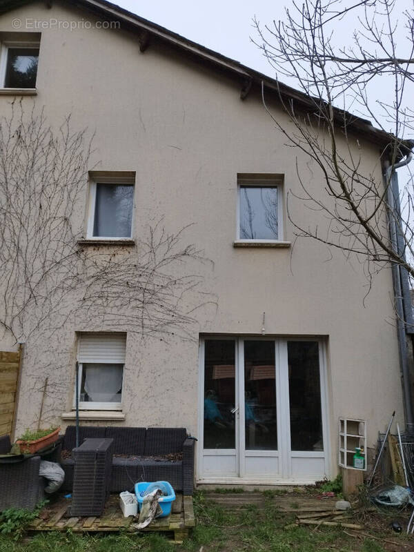 Appartement à ETREPAGNY