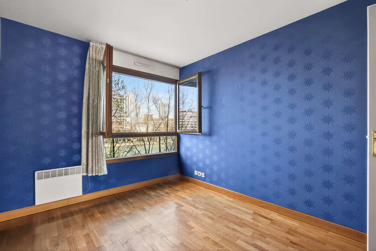 Appartement à PARIS-19E