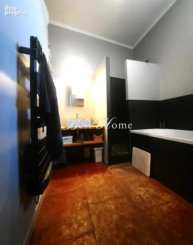 Bel appartement de caractère à vendre NIMES Centre ville Maison Carrée - photo 9