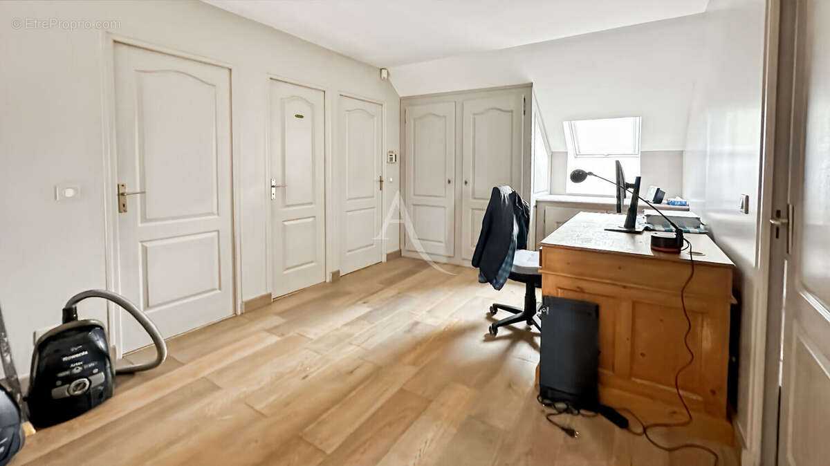 Maison Ableiges 7 pièce(s) 168.45 m2 - photo 11