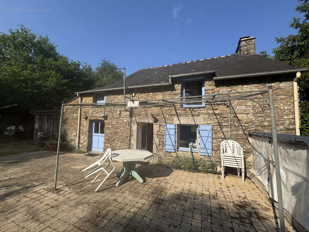 Maison à PLUHERLIN