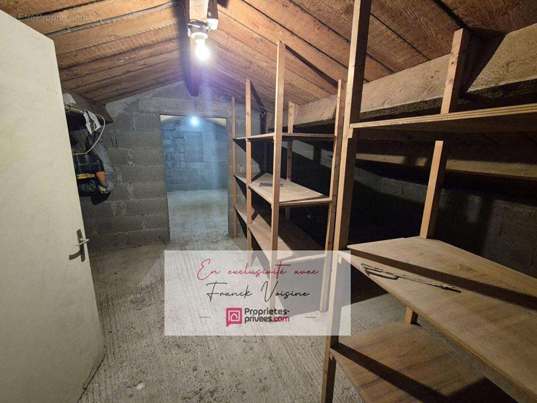 A VENDRE  en EXCLUSIVITE aux Herbiers, centre ville - Maison avec 4 chambres sur un terrain de  729 m2 env - photo 17