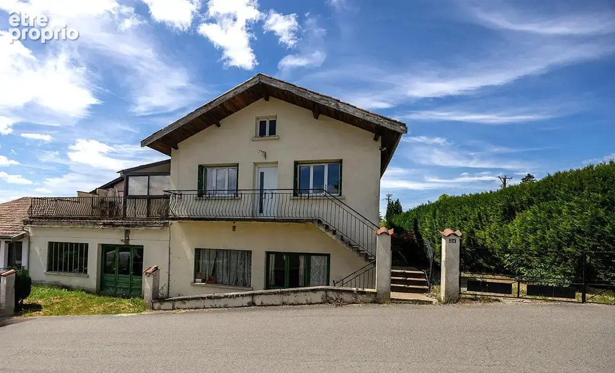 Maison à VIOLAY