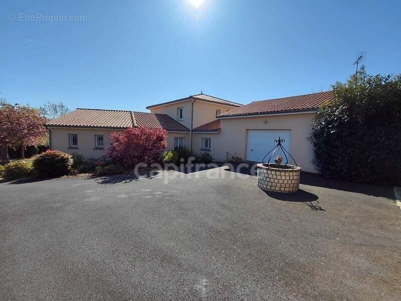 Maison à VALDIVIENNE