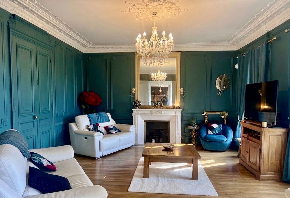 Maison à VARENNES-VAUZELLES