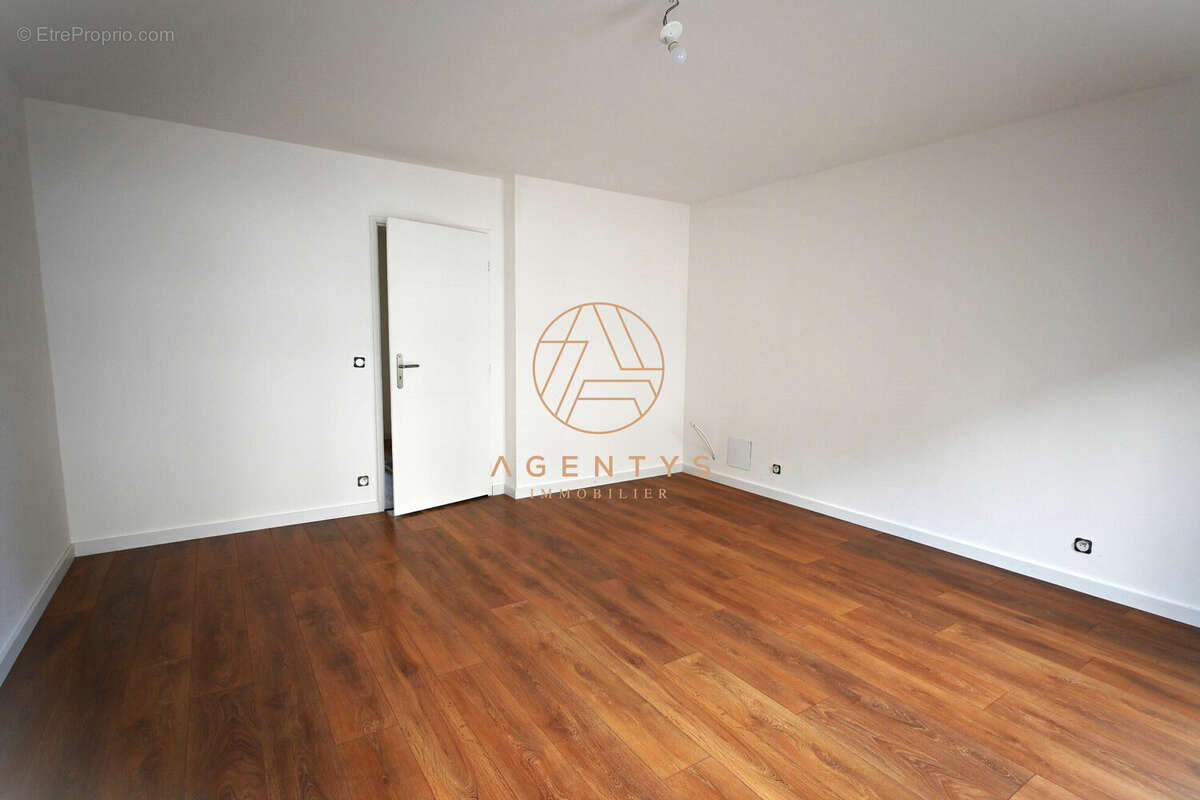 Maison à CHAMPIGNY-SUR-MARNE