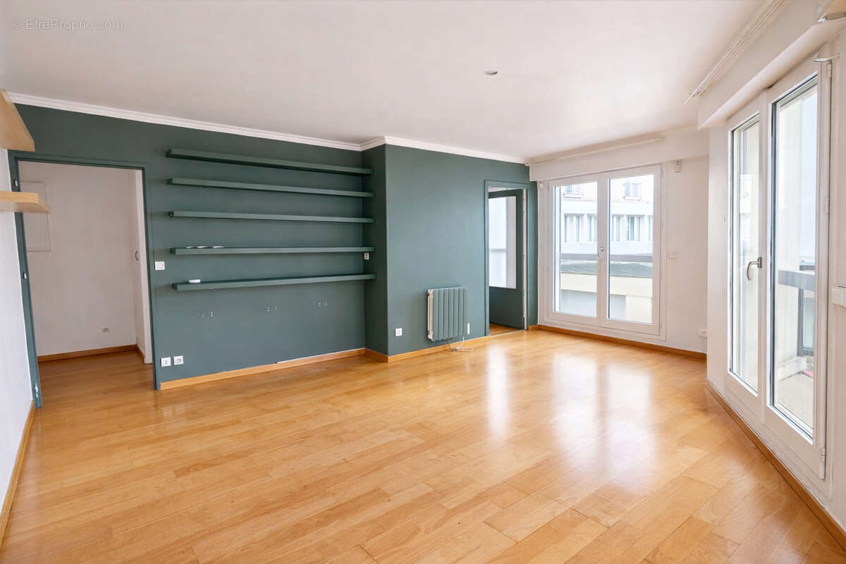 Appartement à PARIS-11E