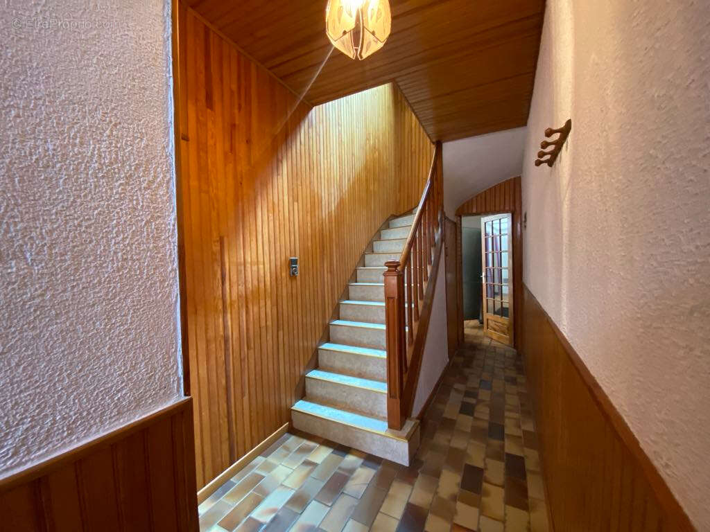 Maison à SAINT-QUENTIN