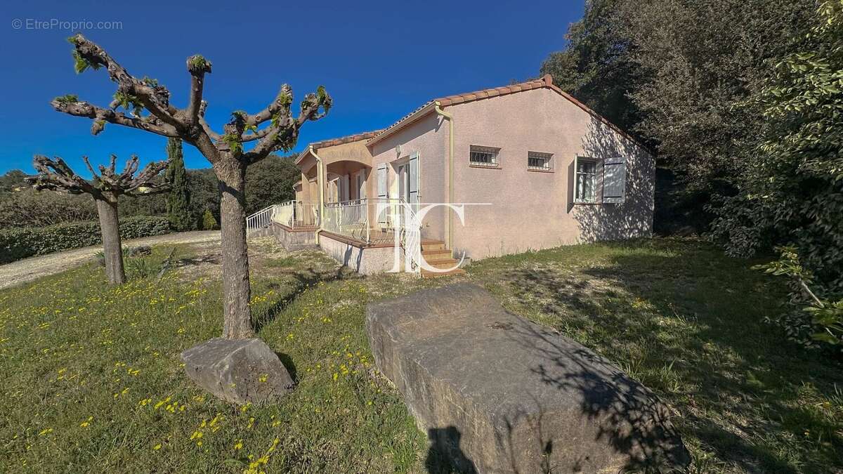 Maison à LES MAGES