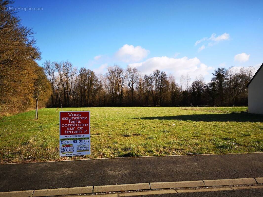 Terrain à VALFRAMBERT