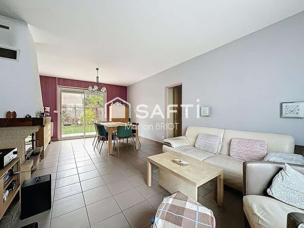 Photo 3 - Maison à VAUREAL