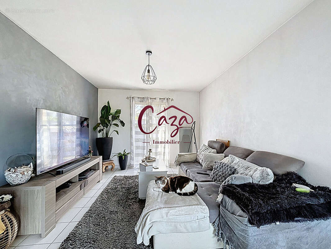 Maison à SAINT-QUENTIN-DE-BARON