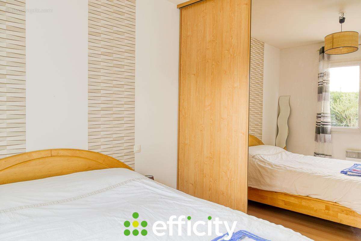 Maison à AUBERIVES-SUR-VAREZE