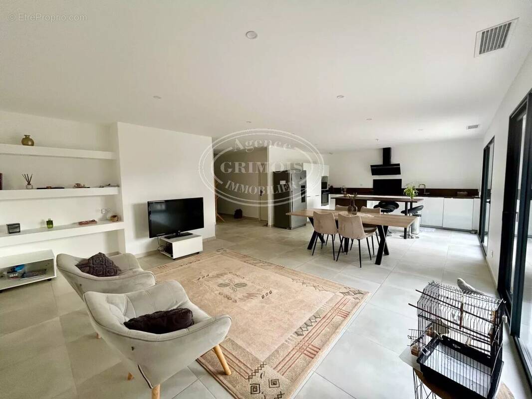 Maison à BIZE-MINERVOIS