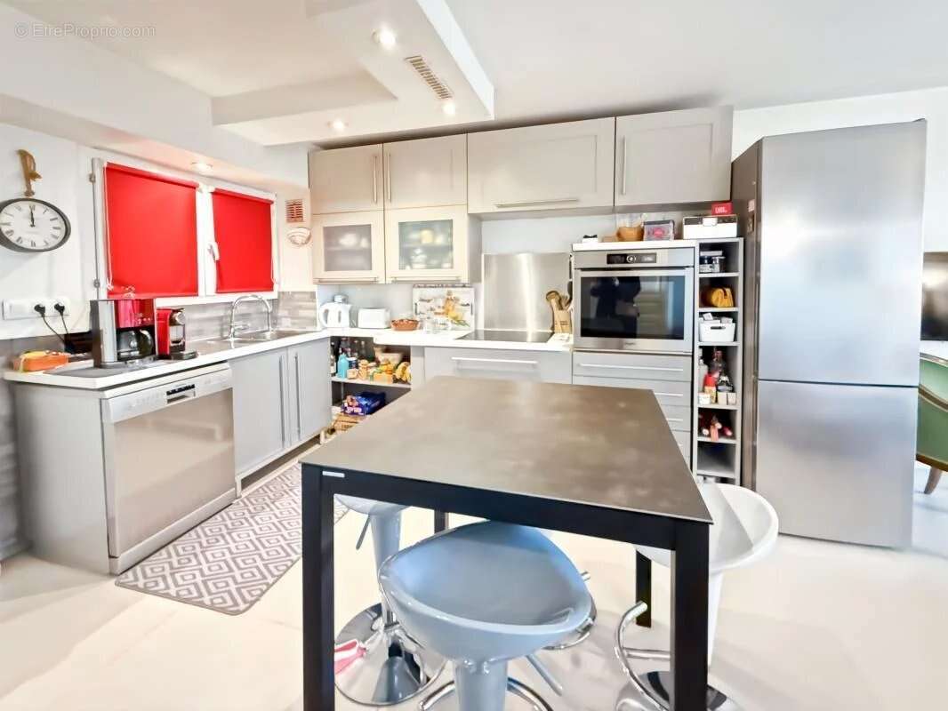 Appartement à MANDELIEU-LA-NAPOULE