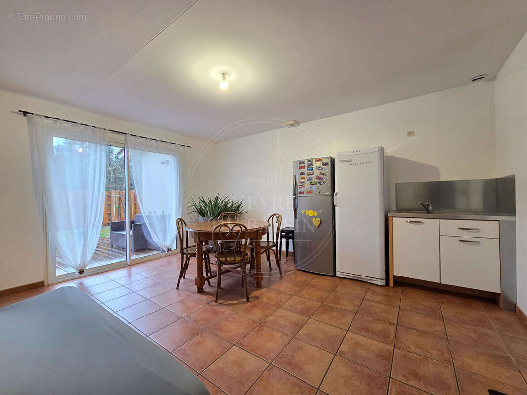 Maison 133 m² + T2 Mios + double garage - photo 10