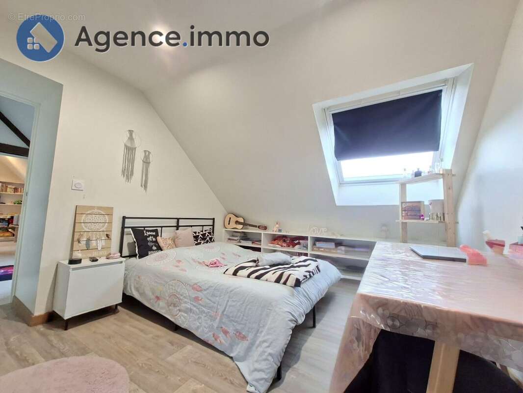 Maison à SAINT-OUEN-EN-BELIN