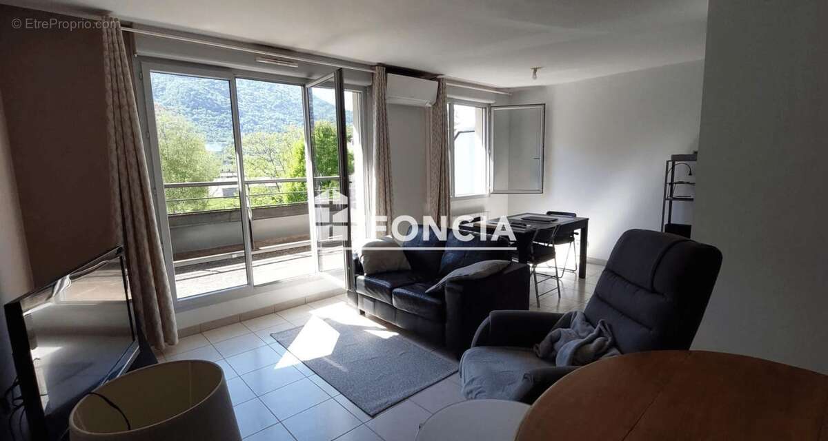 Appartement à VIZILLE