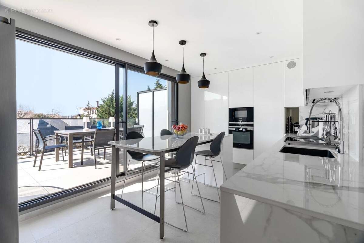 Appartement à SAINT-MAUR-DES-FOSSES