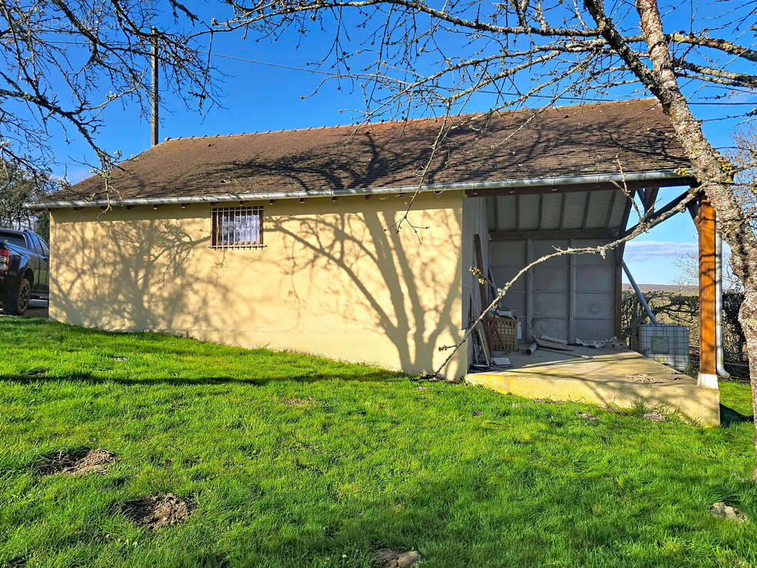 Maison à SUBLIGNY
