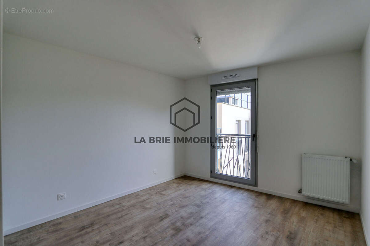 Appartement à CHENNEVIERES-SUR-MARNE