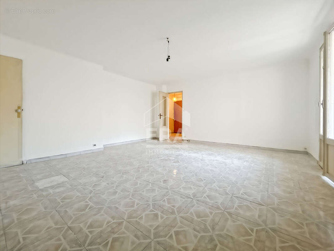 Appartement à MARSEILLE-10E
