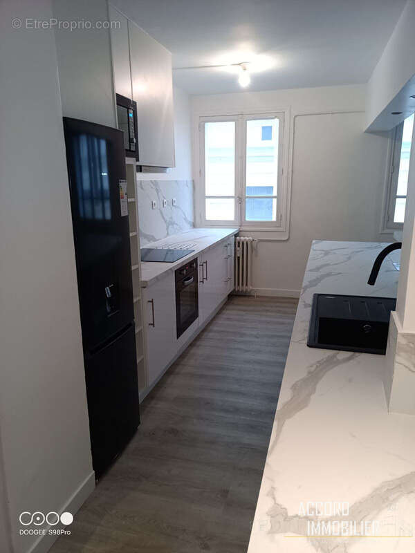 Tres bel appartement t4 96m2 avec terrasse et ascenseur ! - photo 3