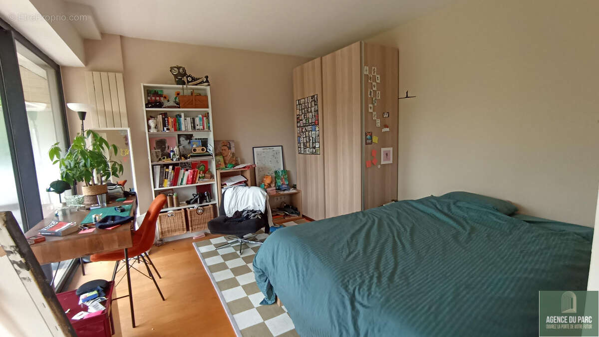Appartement à VILLE-D'AVRAY
