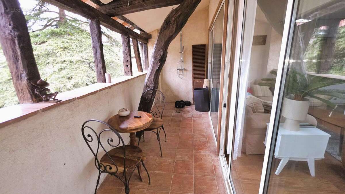 Appartement à SAINT-ANTONIN-NOBLE-VAL