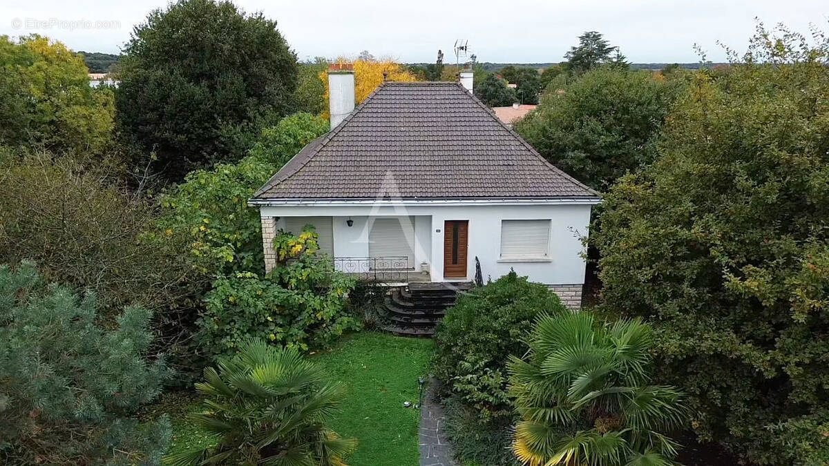 Maison à AIZENAY