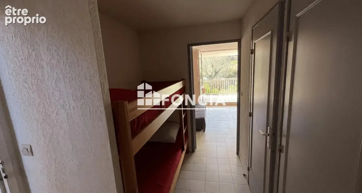  cavalière – le lavandou  deux pieces cabine avec grande terrasse & parking - photo 6