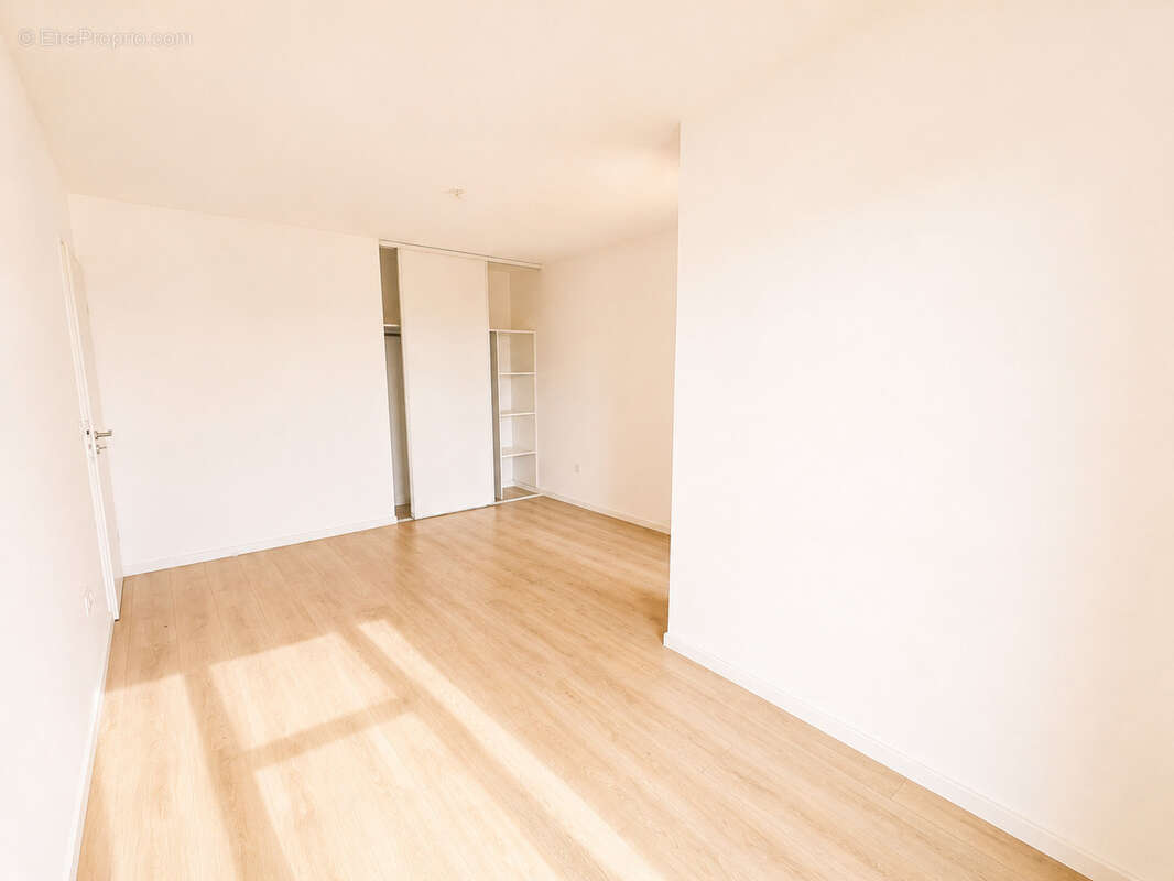 Mauguio   Villa T5 de 114 m2 avec jardin de 108 m2  Disponible immédiatement - photo 17
