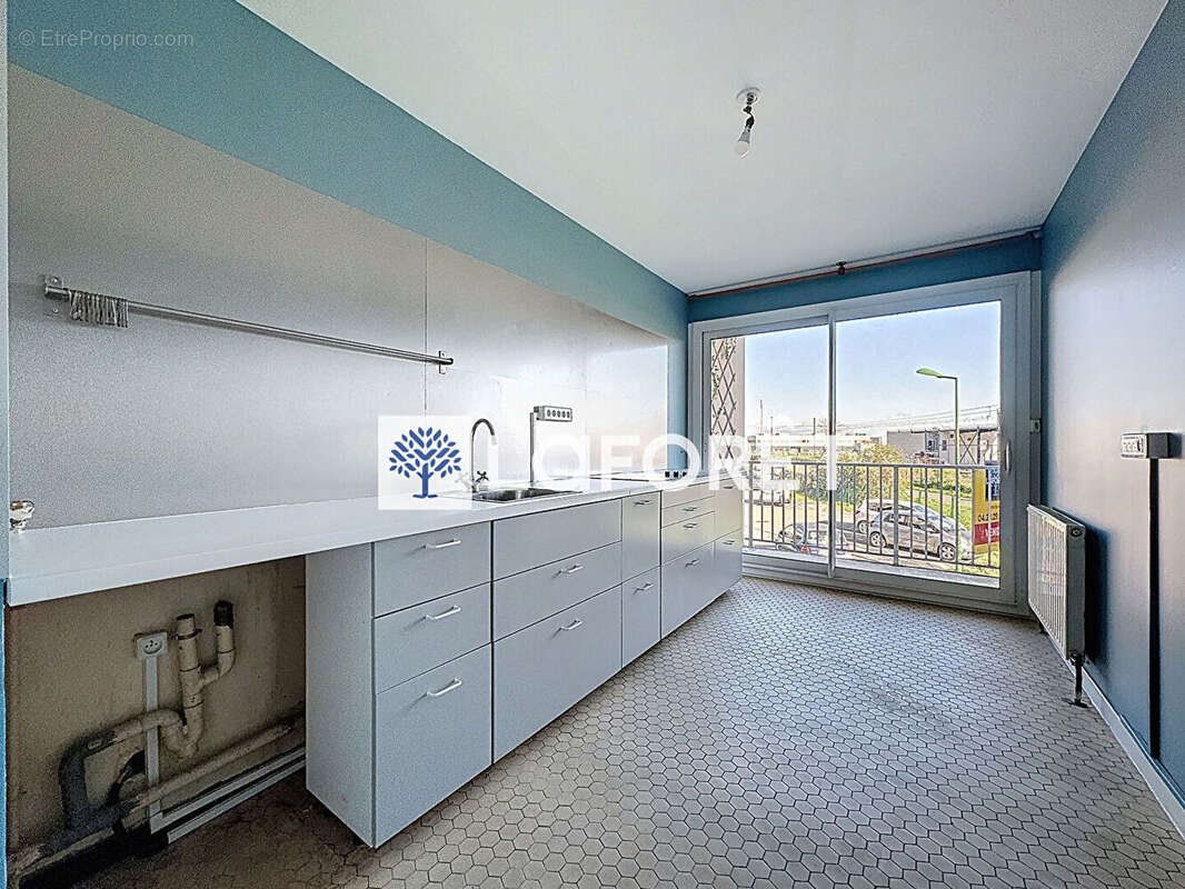 Appartement St Maurice De Beynost T3 de 68.50 m² avec balcon, place de parking et cave - photo 5