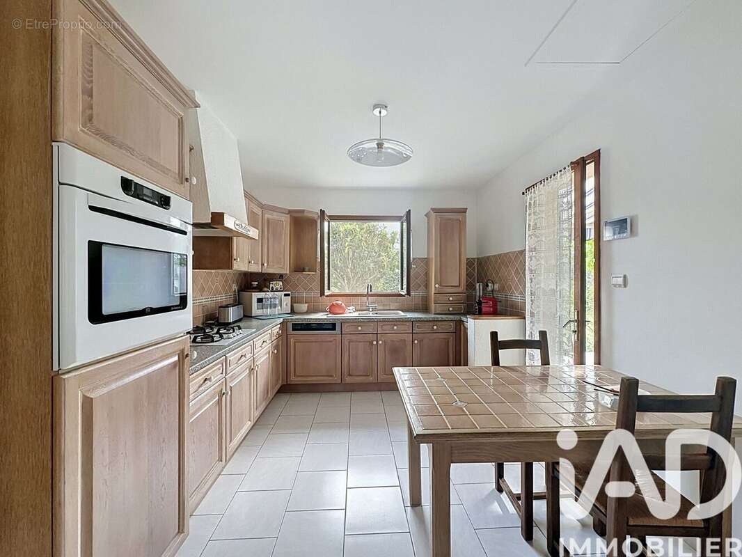 Photo 8 - Maison à CHATEAUNEUF-DE-GADAGNE