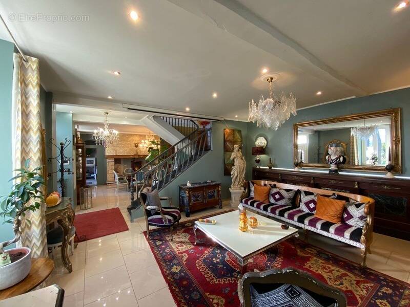 Maison à LAMARQUE-PONTACQ