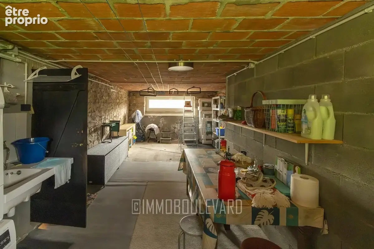 À vendre : Grande maison avec vue dégagée (63) - photo 25