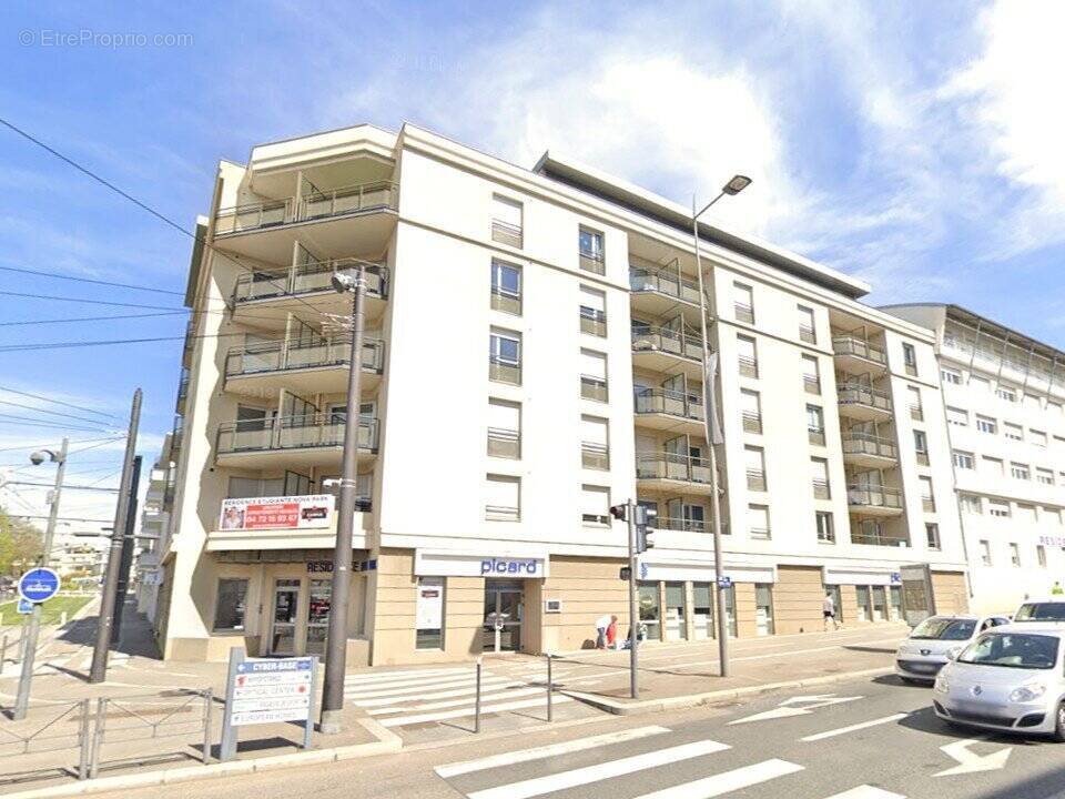 Appartement à BRON