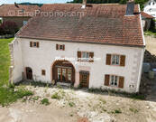Maison à ENTRE-DEUX-EAUX