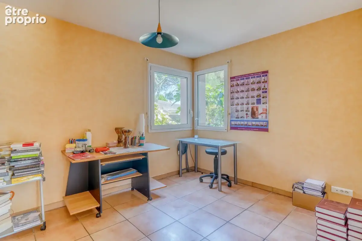 Maison 8 pièces de 261m2 parcelle de 2849m2 - photo 8