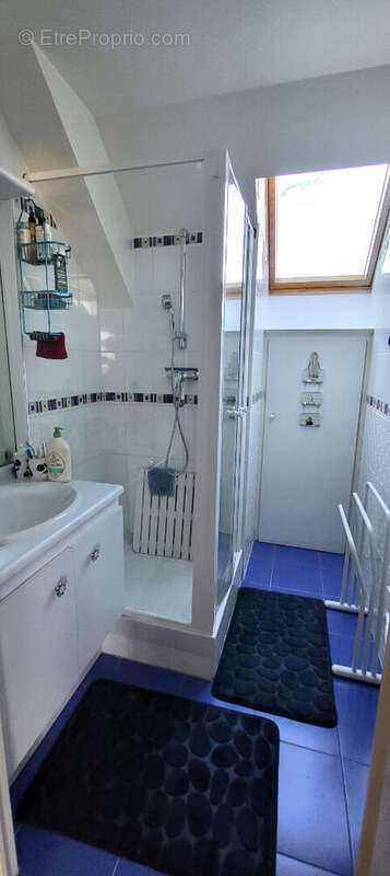 Appartement à LES CLAYES-SOUS-BOIS