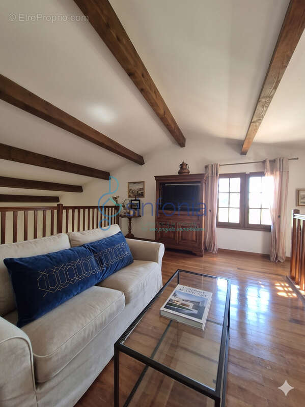 Propriété d'exception (235 m2) avec dépendance, piscine et forage - saint-geniès-de-malgoires - photo 13