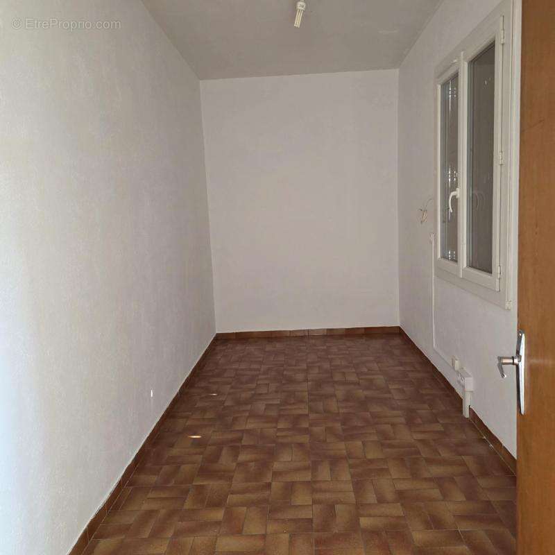 Spacieuse maison avec un joli terrain - photo 13