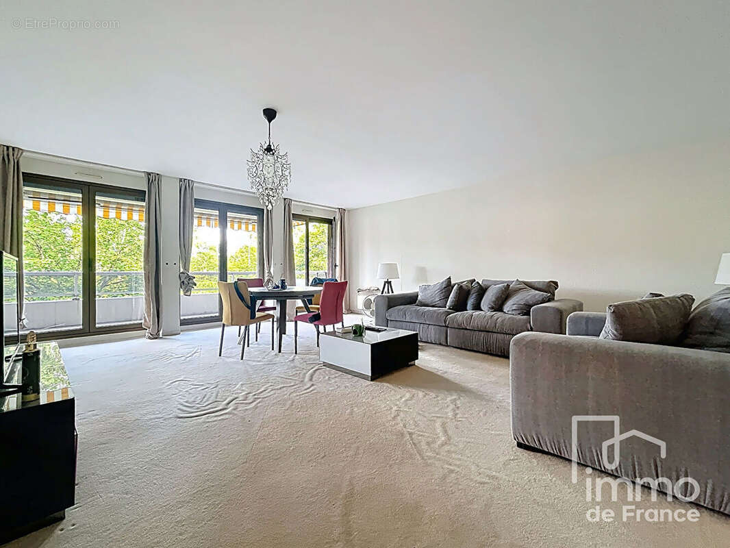 Appartement à FERNEY-VOLTAIRE