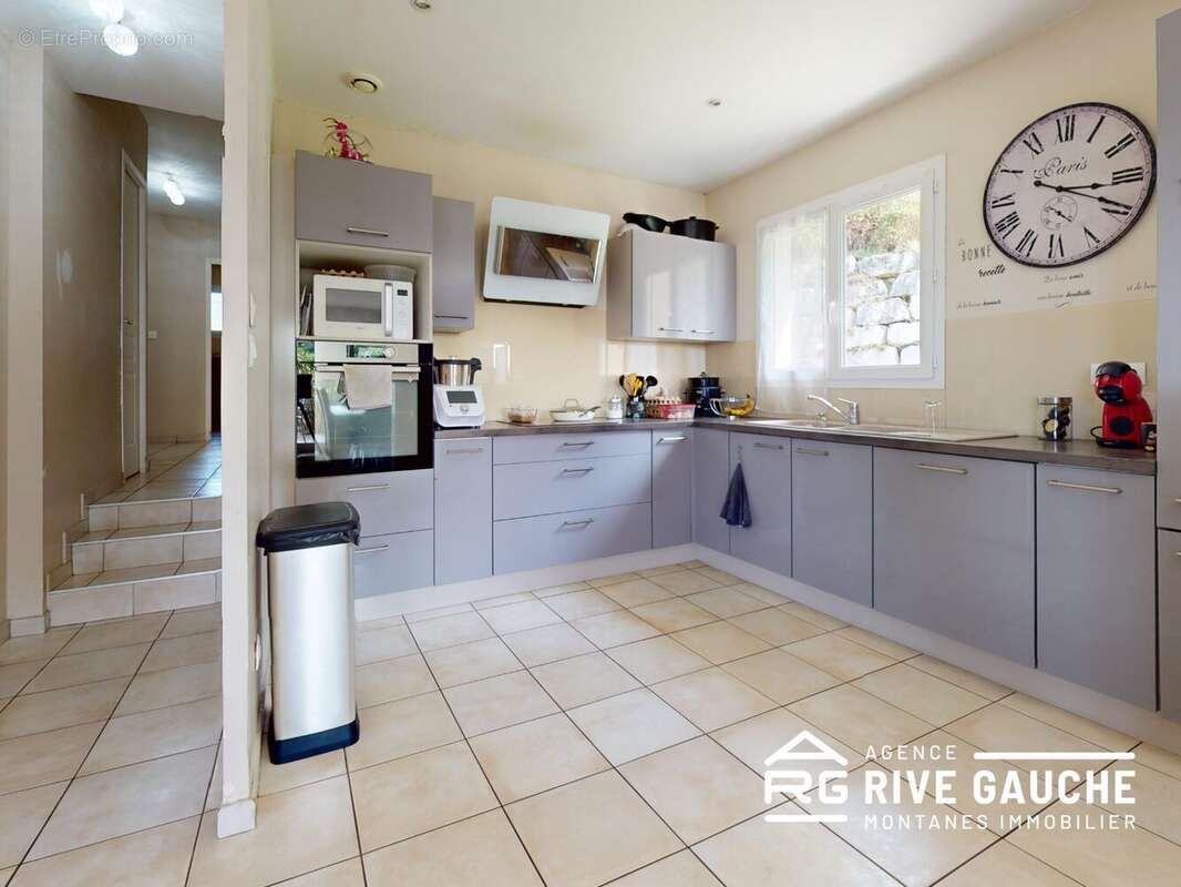 Maison à LE PEAGE-DE-ROUSSILLON